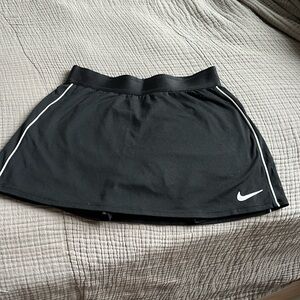Nike tennis skort